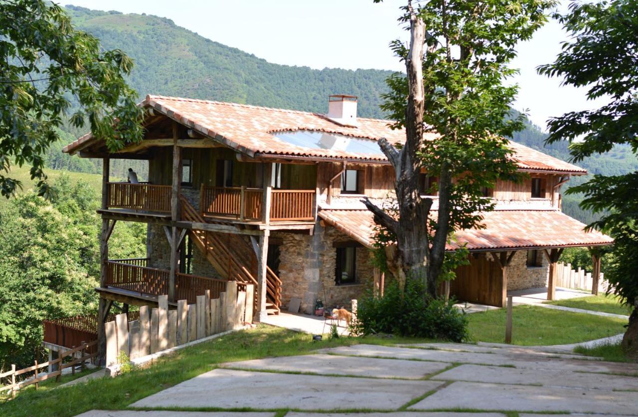 Arantza Apartamentuak Екстериор снимка